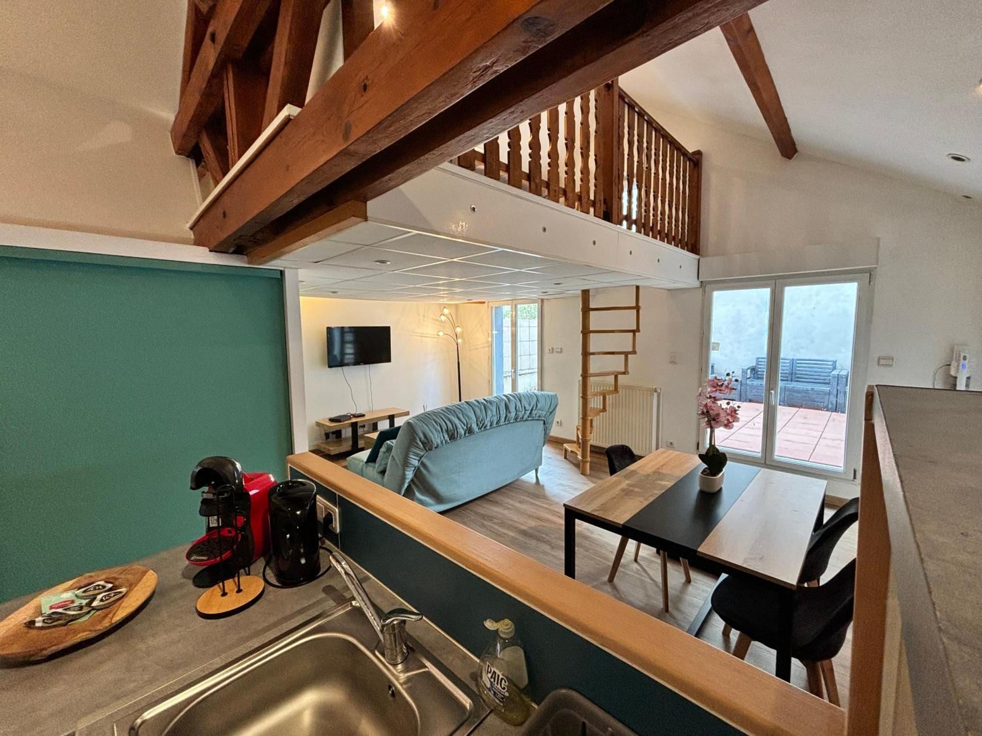 Mini-Loft, Terrasse 24M2, Internet Haut-Debit, Garage Prive Et Place De Parking Audincourt Exterior photo